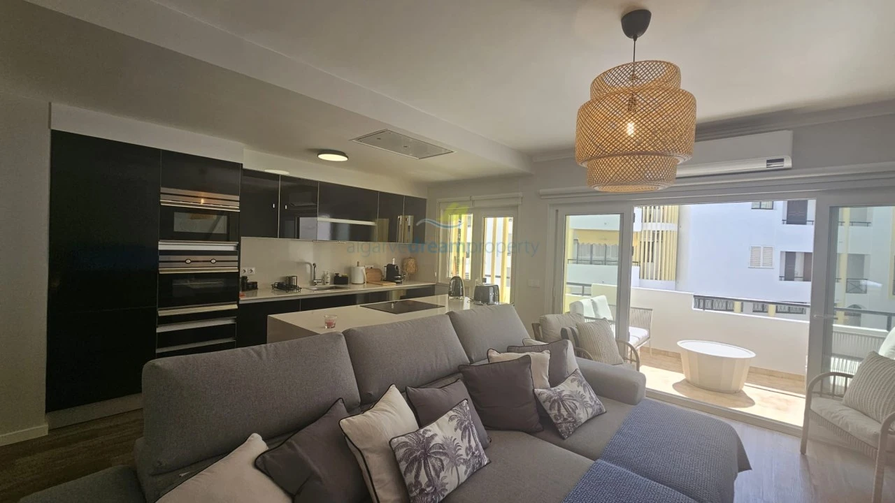 Apartamento T1 para Venda em Quarteira Foto 1