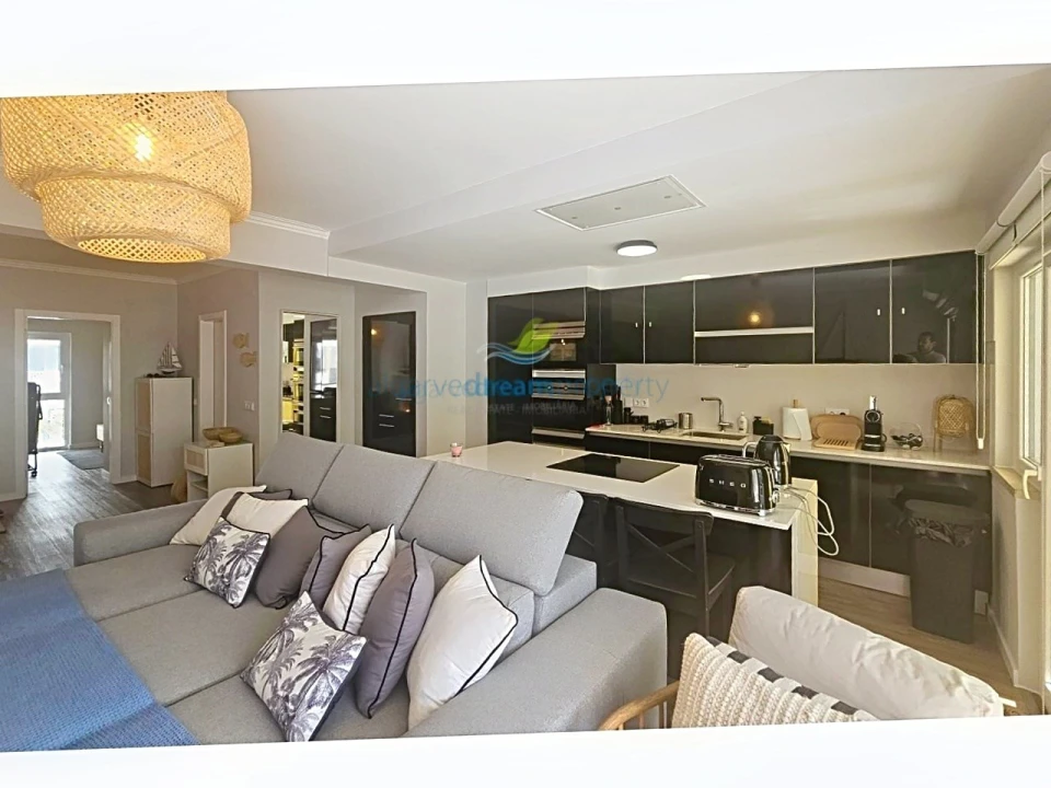 Apartamento T1 para Venda em Quarteira Foto 9