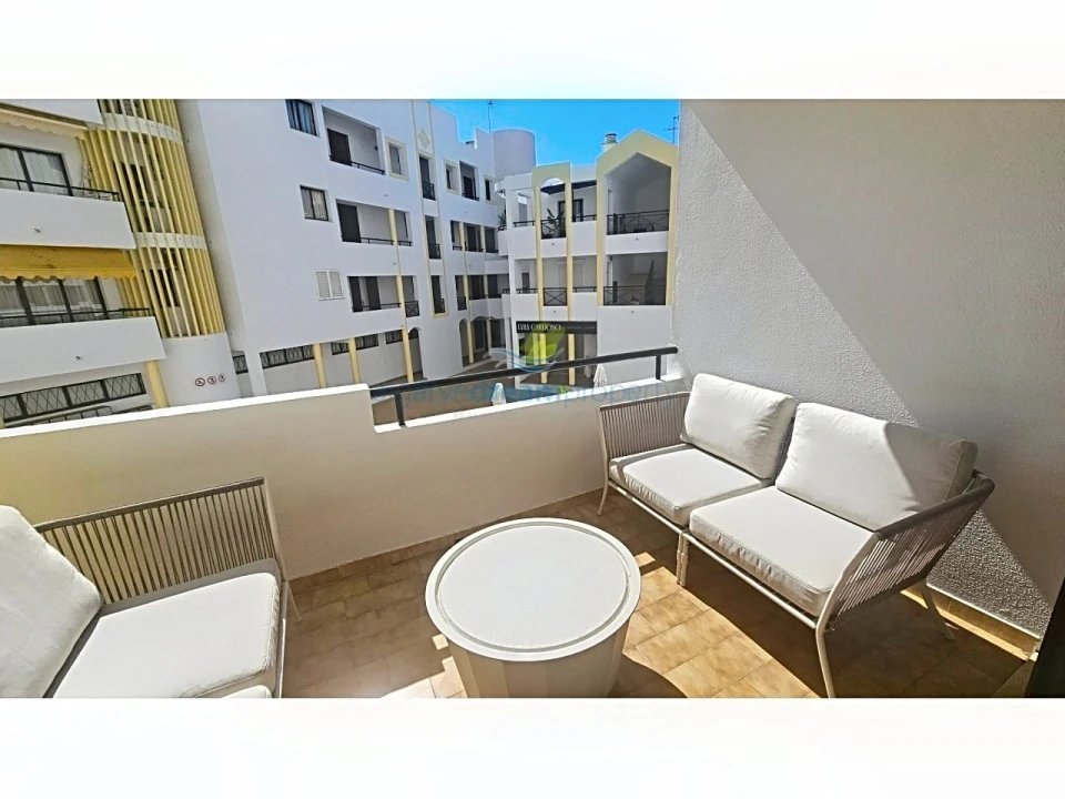 Apartamento T1 para Venda em Quarteira Foto 16