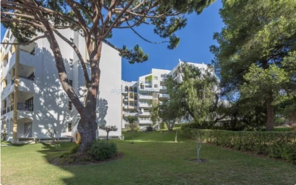 Apartamento T1 para Venda em Quarteira