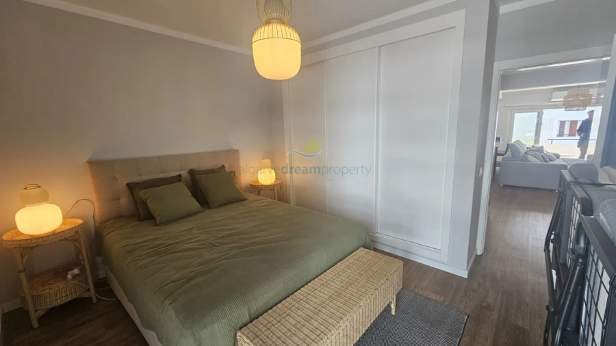 Apartamento T1 para Venda em Quarteira Foto 7