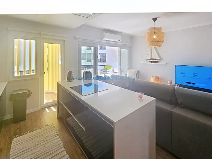 Apartamento T1 para Venda em Quarteira Foto 7