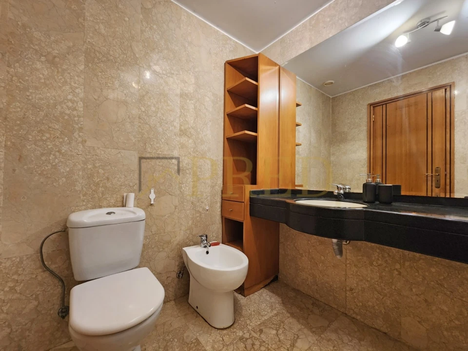 Apartamento T1 para Arrendamento em Santa Marinha e São Pedro da Afurada Foto 10