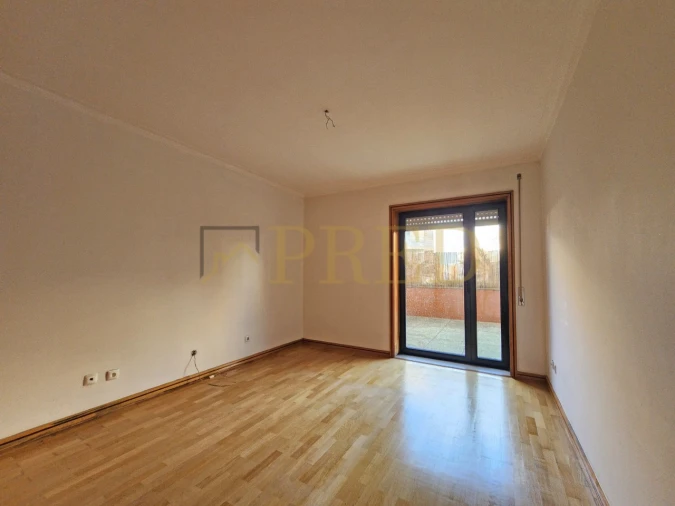 Apartamento T1 para Arrendamento em Santa Marinha e São Pedro da Afurada Foto 7