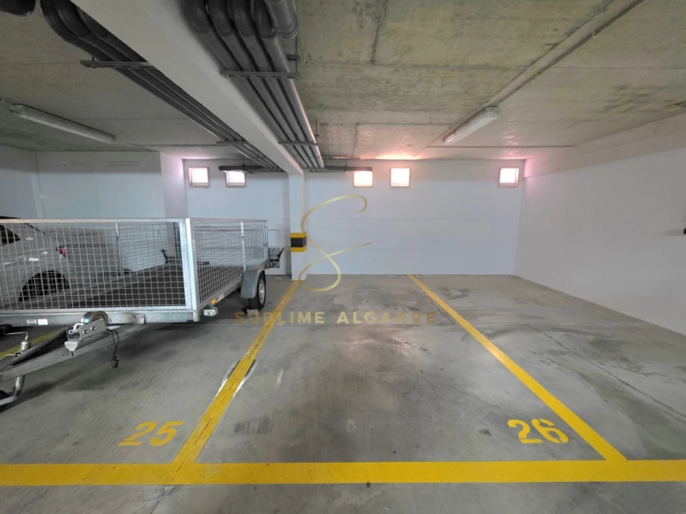 Garagem para Venda em Lagos (São Sebastião e Santa Maria) Foto 13