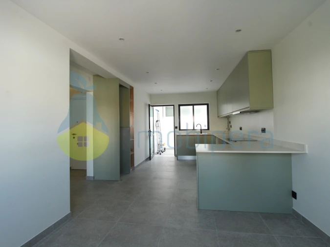 Apartamento T3 para Venda em Lagoa e Carvoeiro Foto 2