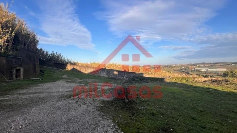 Armazém para Venda em Lourinhã e Atalaia