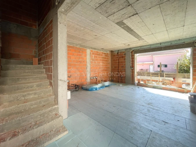 Moradia T4 para Venda em Fernao Ferro