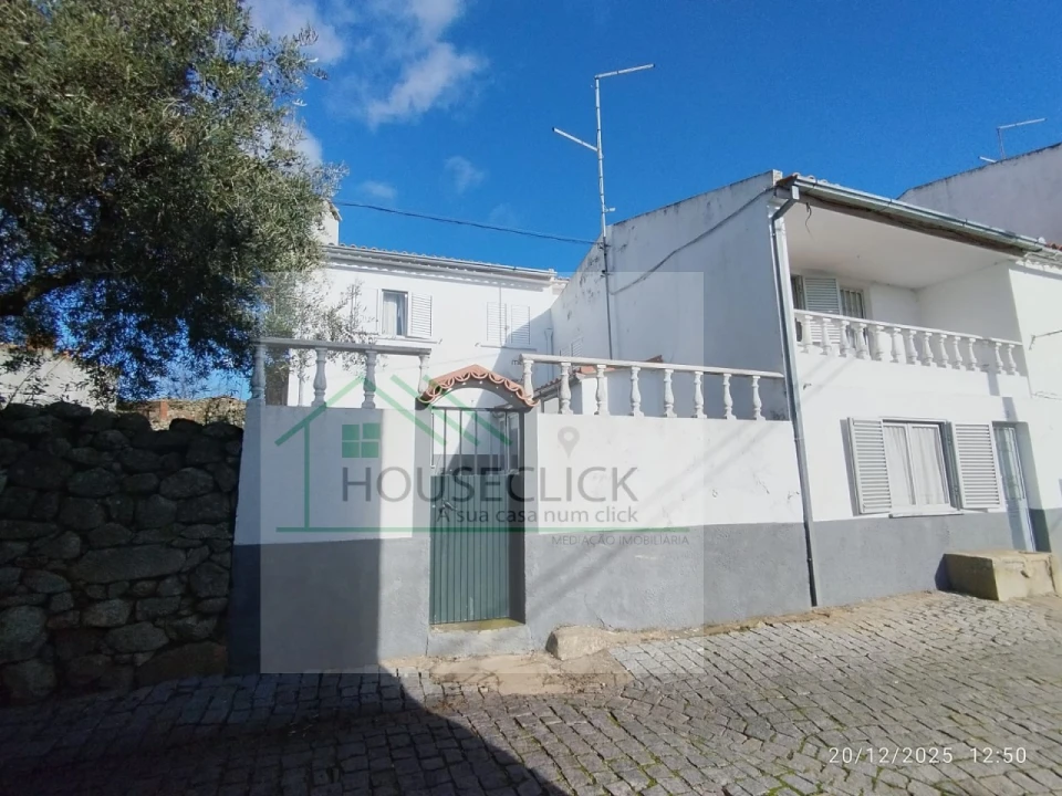 Moradia T4 para Venda em Monfortinho e Salvaterra do Extremo Foto 25