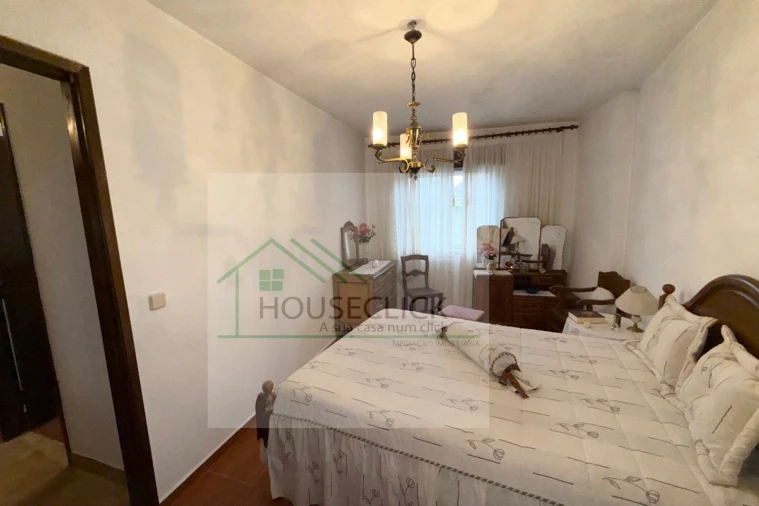 Moradia T4 para Venda em Monfortinho e Salvaterra do Extremo Foto 16