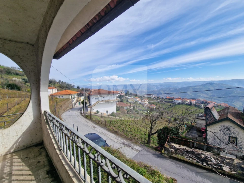 Moradia T4 para Venda em Loureiro Foto 5