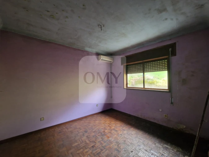 Moradia T4 para Venda em Loureiro Foto 8