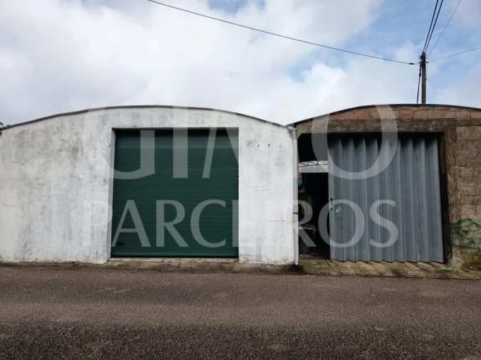 Moradia T3 para Venda em Oiã Foto 12