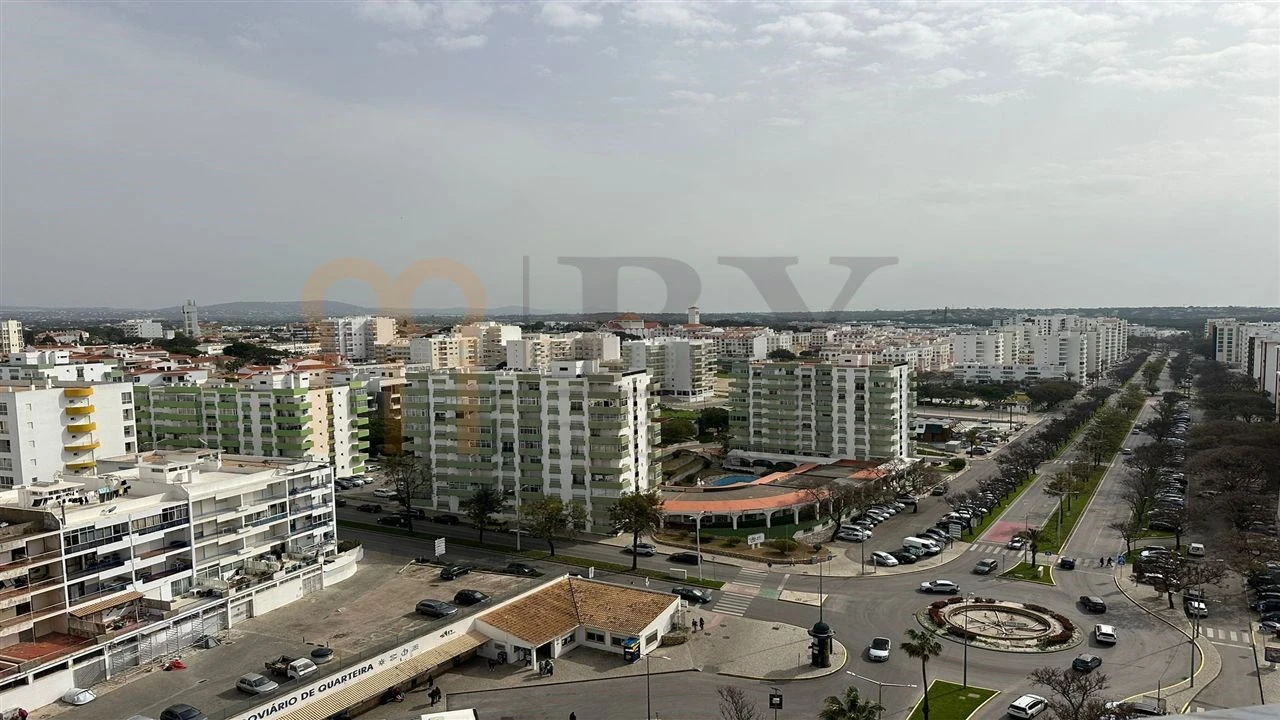 Apartamento T1 para Venda em Quarteira Foto 14