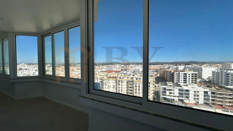 Apartamento T1 para Venda em Quarteira Foto 2