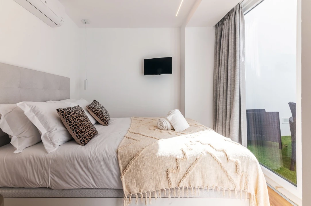 Prédio para Arrendamento em São Vicente Foto 6