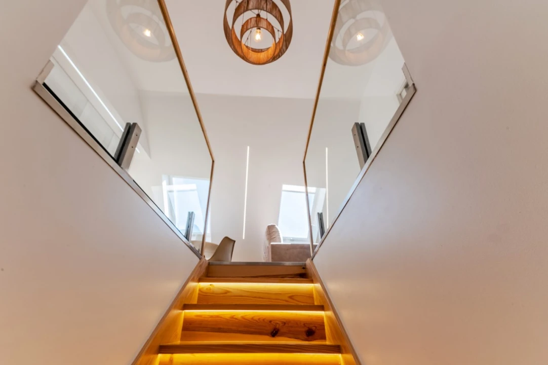 Prédio para Arrendamento em São Vicente Foto 14