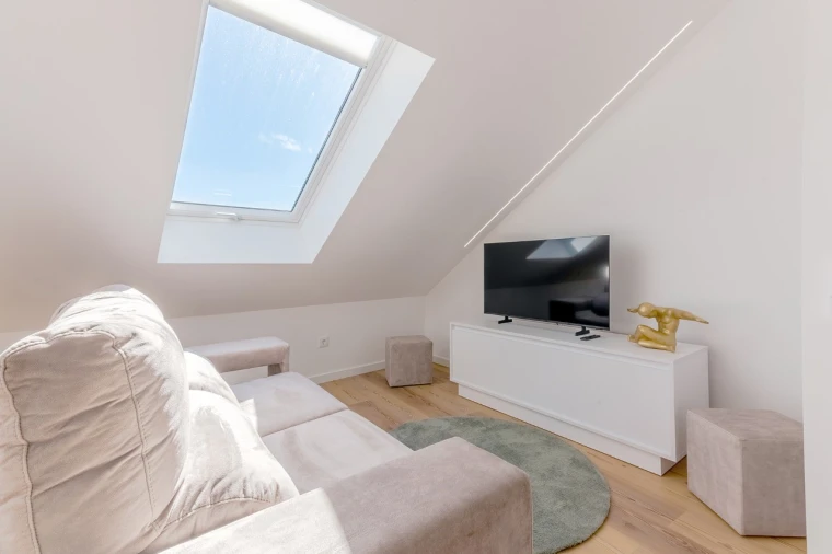 Prédio para Arrendamento em São Vicente Foto 16