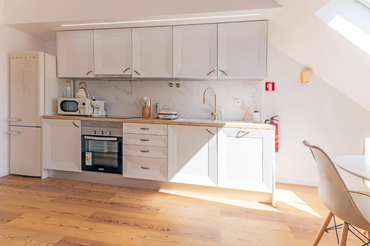 Prédio para Arrendamento em São Vicente Foto 18