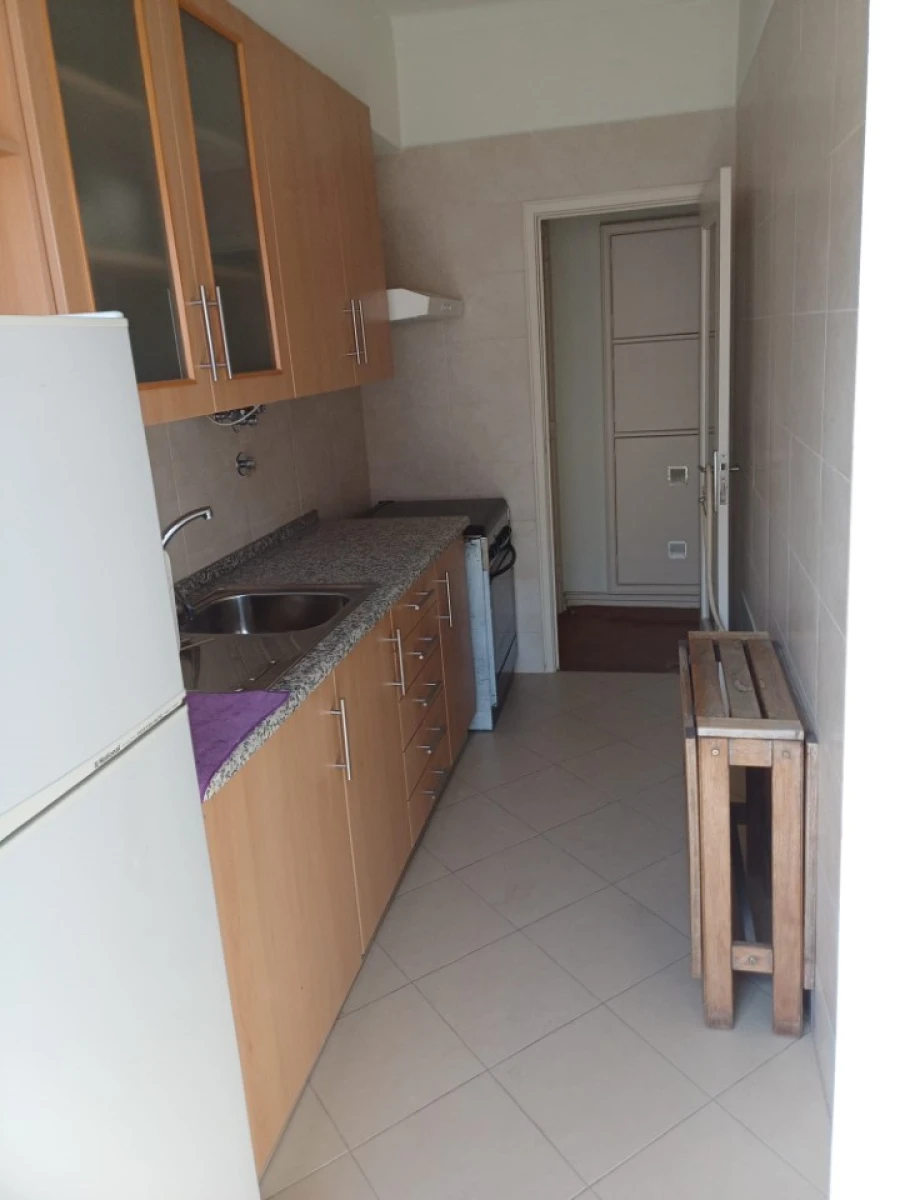 Apartamento T1 para Venda em Avenidas Novas Foto 2