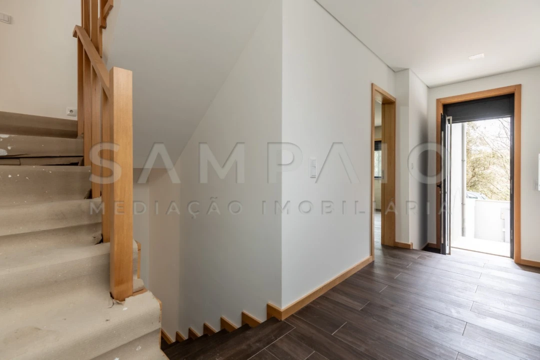 Moradia T3 para Venda em Mafamude e Vilar do Paraíso Foto 7