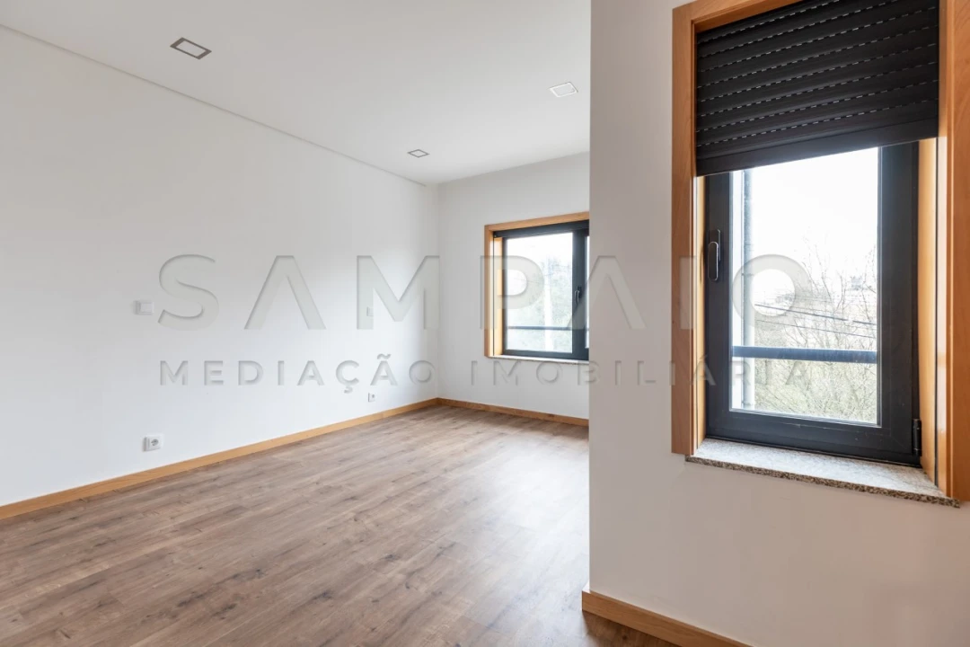 Moradia T3 para Venda em Mafamude e Vilar do Paraíso Foto 25