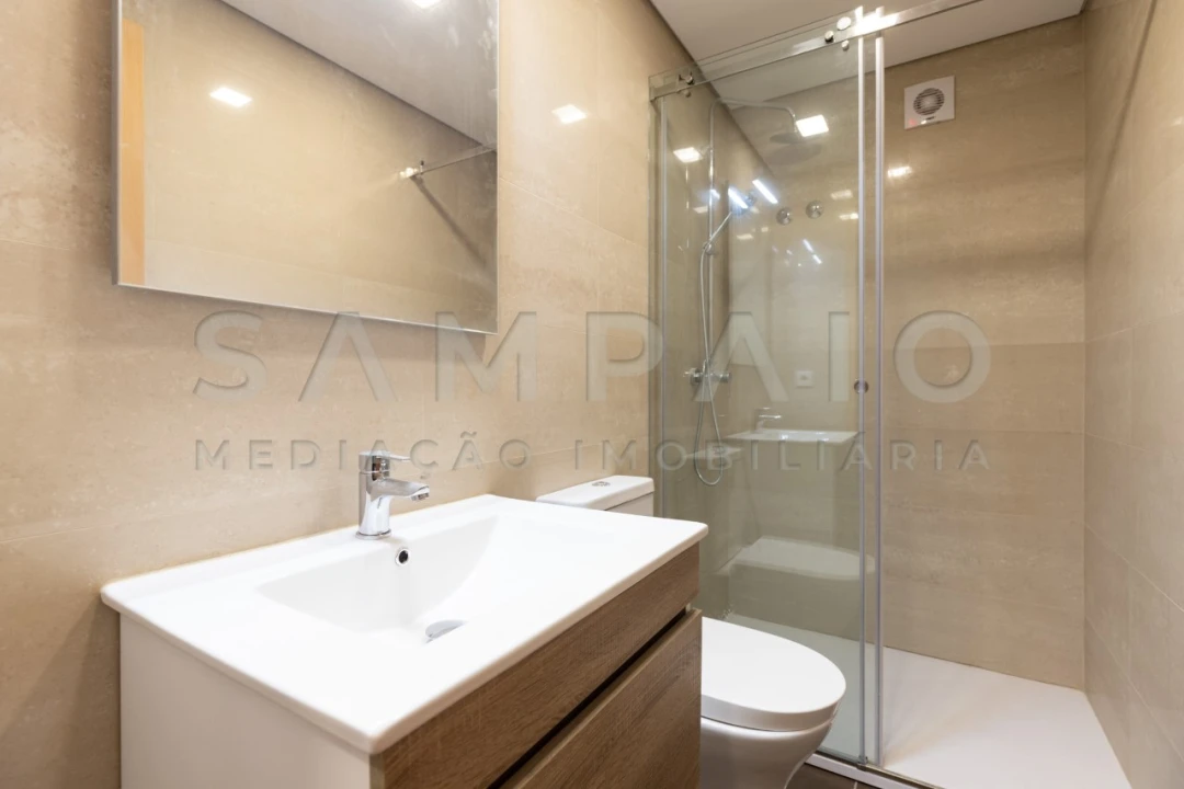 Moradia T3 para Venda em Mafamude e Vilar do Paraíso Foto 39