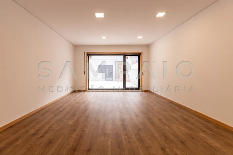 Moradia T3 para Venda em Mafamude e Vilar do Paraíso Foto 10