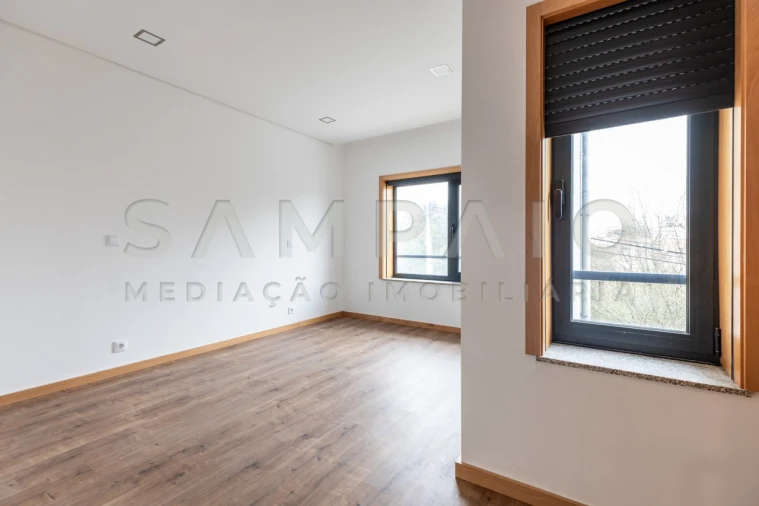 Moradia T3 para Venda em Mafamude e Vilar do Paraíso Foto 25