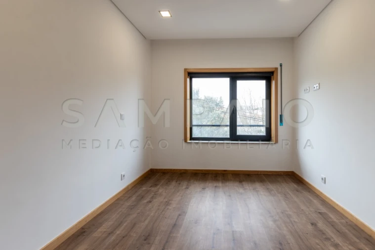 Moradia T3 para Venda em Mafamude e Vilar do Paraíso Foto 26