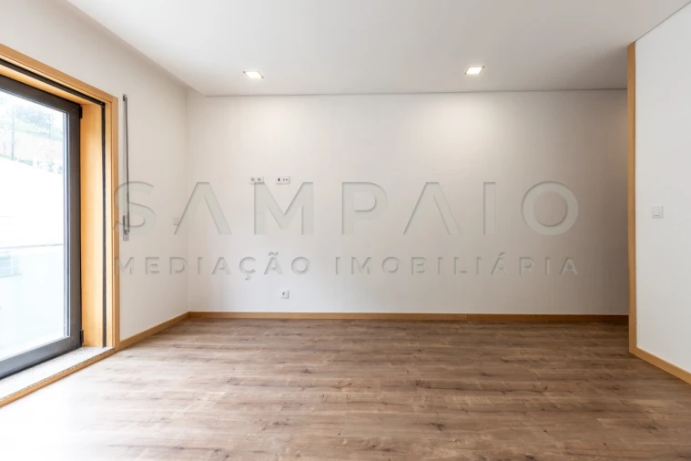 Moradia T3 para Venda em Mafamude e Vilar do Paraíso Foto 33