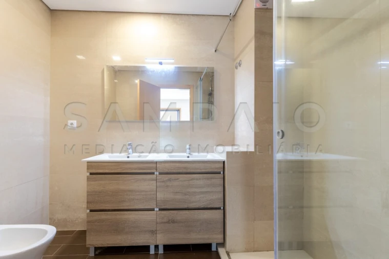 Moradia T3 para Venda em Mafamude e Vilar do Paraíso Foto 34