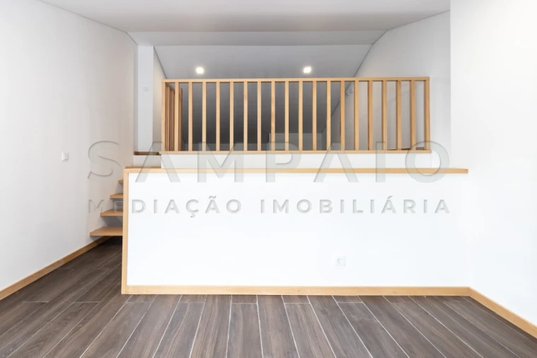 Moradia T3 para Venda em Mafamude e Vilar do Paraíso Foto 48