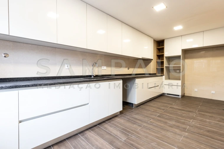 Moradia T3 para Venda em Mafamude e Vilar do Paraíso Foto 4