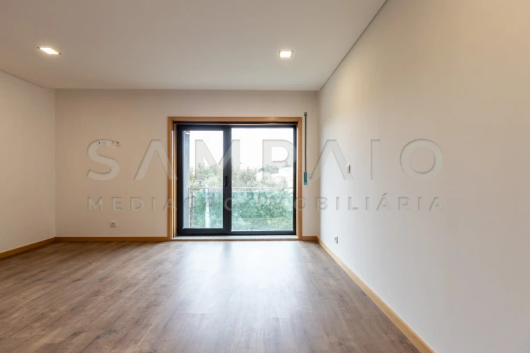 Moradia T3 para Venda em Mafamude e Vilar do Paraíso Foto 18