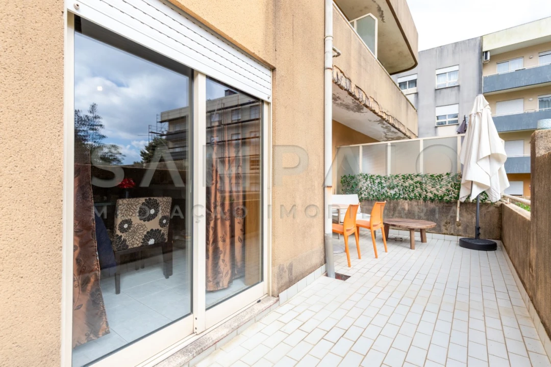 Apartamento T1 para Venda em Valongo Foto 1