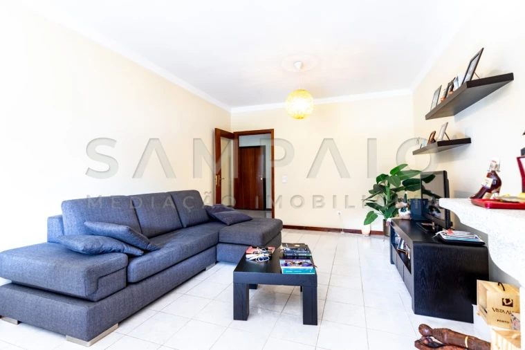 Apartamento T1 para Venda em Valongo Foto 2