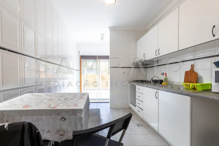 Apartamento T1 para Venda em Valongo Foto 6