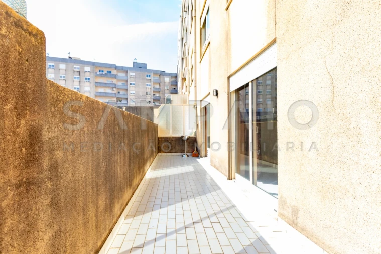 Apartamento T1 para Venda em Valongo Foto 19