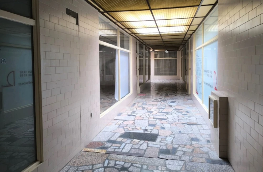 Loja para Venda em Póvoa de Varzim, Beiriz e Argivai Foto 11