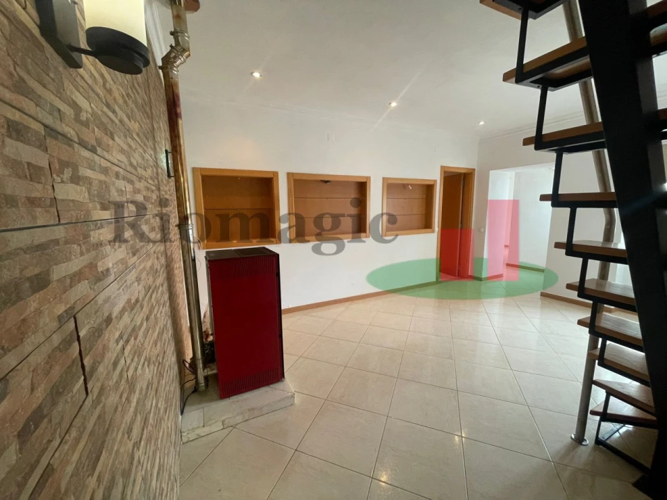 Moradia T4 para Venda em Rio Maior Foto 13
