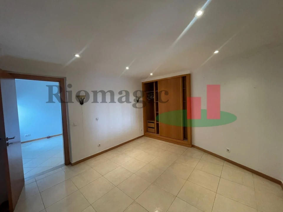 Moradia T4 para Venda em Rio Maior Foto 16