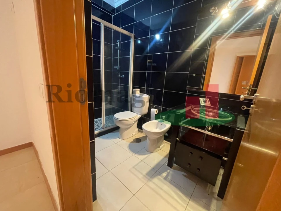 Moradia T4 para Venda em Rio Maior Foto 17