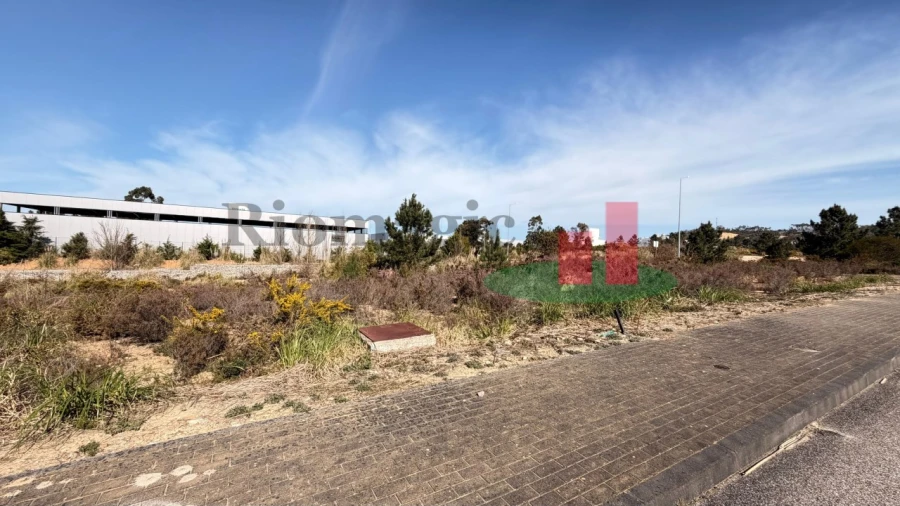 Terreno Comércio / Armazém para Venda em Rio Maior Foto 7