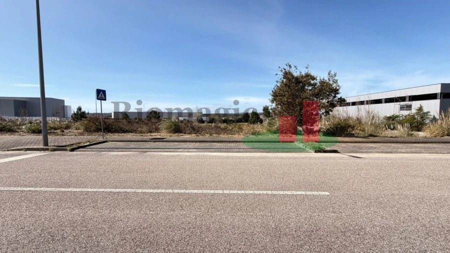 Terreno Comércio / Armazém para Venda em Rio Maior Foto 10