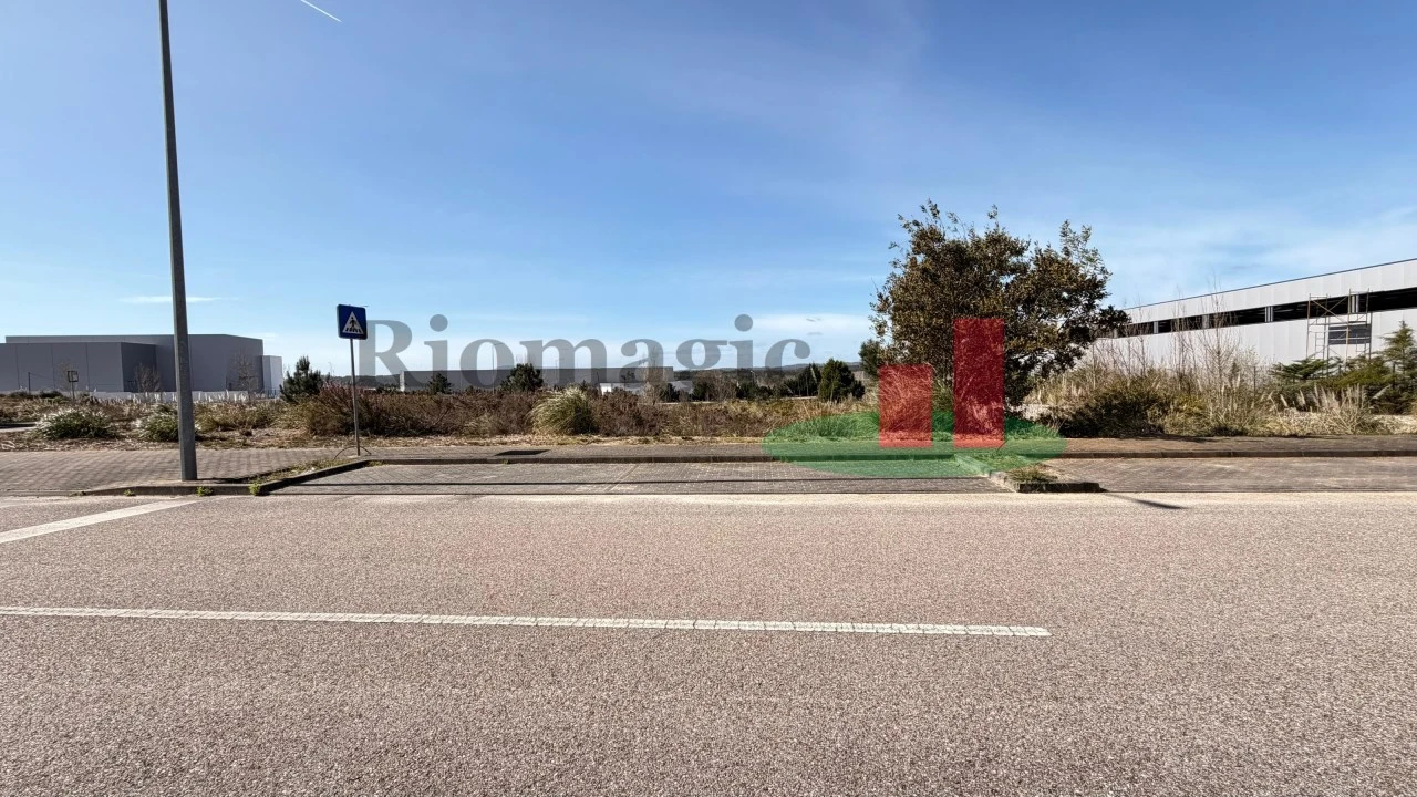 Terreno Comércio / Armazém para Venda em Rio Maior Foto 14