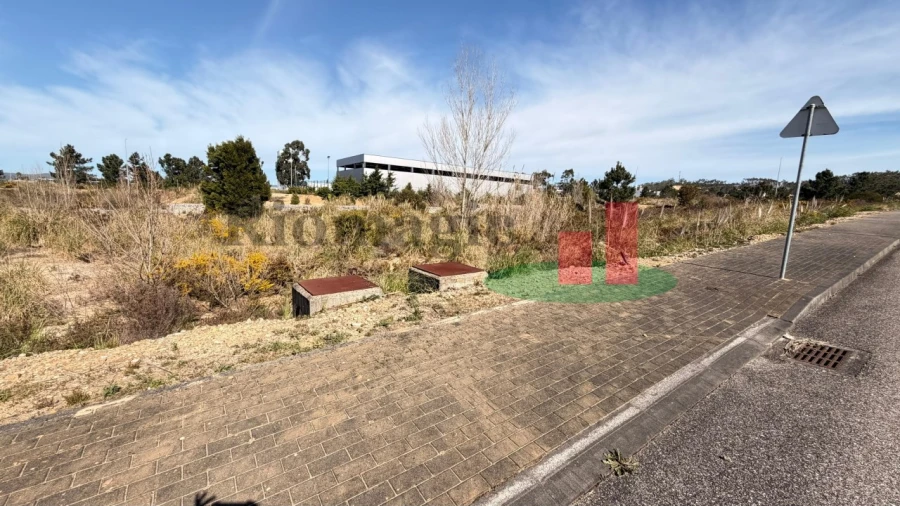 Terreno Comércio / Armazém para Venda em Rio Maior Foto 4