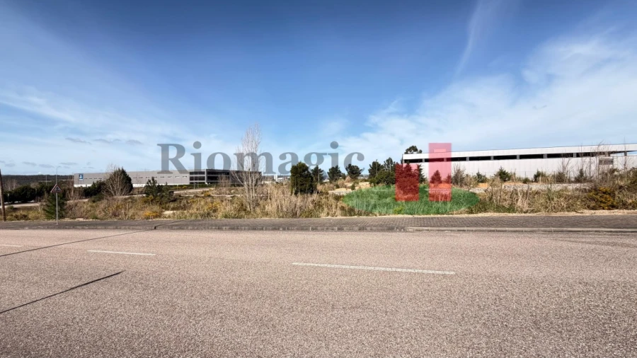 Terreno Comércio / Armazém para Venda em Rio Maior Foto 6