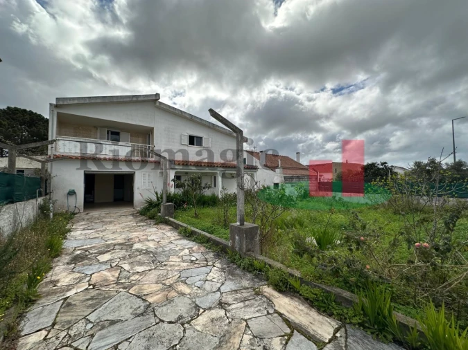 Moradia T3 para Venda em Sesimbra (Castelo) Foto 28