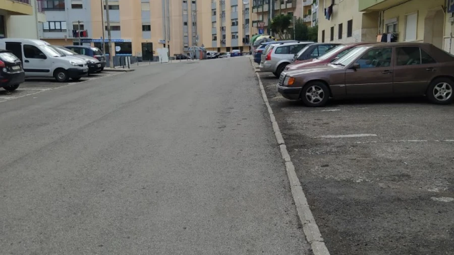 Loja para Venda em Algueirão-Mem Martins